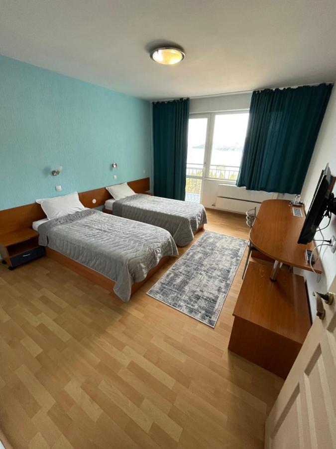 Хотел Панорама Доспат Exterior photo